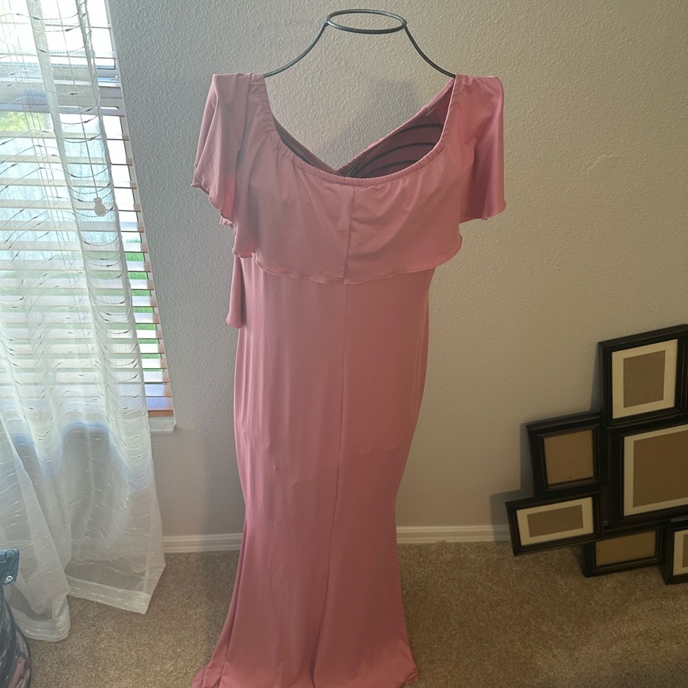 Off-Shoulder Pink Ruffle Bodycon Dress - Picture 9 of 9